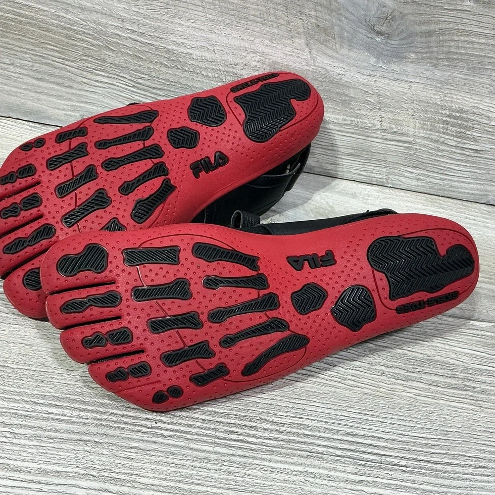 Fila Skele-Toes EZ Slide Drainage Barefoot Running Shoes Black Red Mens Size 10